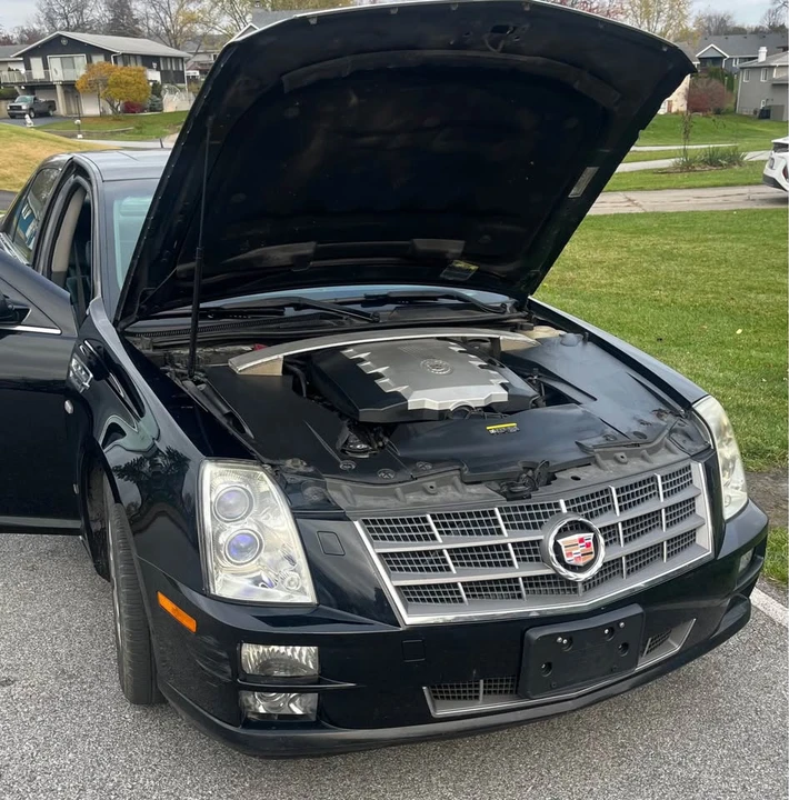 2008 Cadillac STS - Image 5 of 8