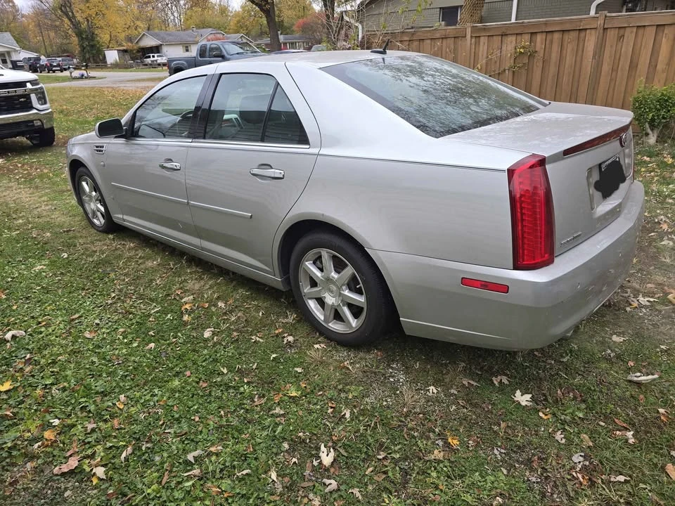 2008 Cadillac STS - Image 5 of 10