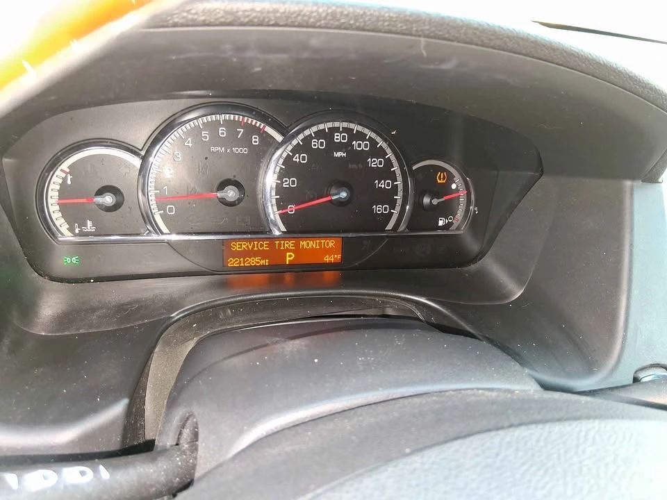 2008 Cadillac STS - Image 8 of 12