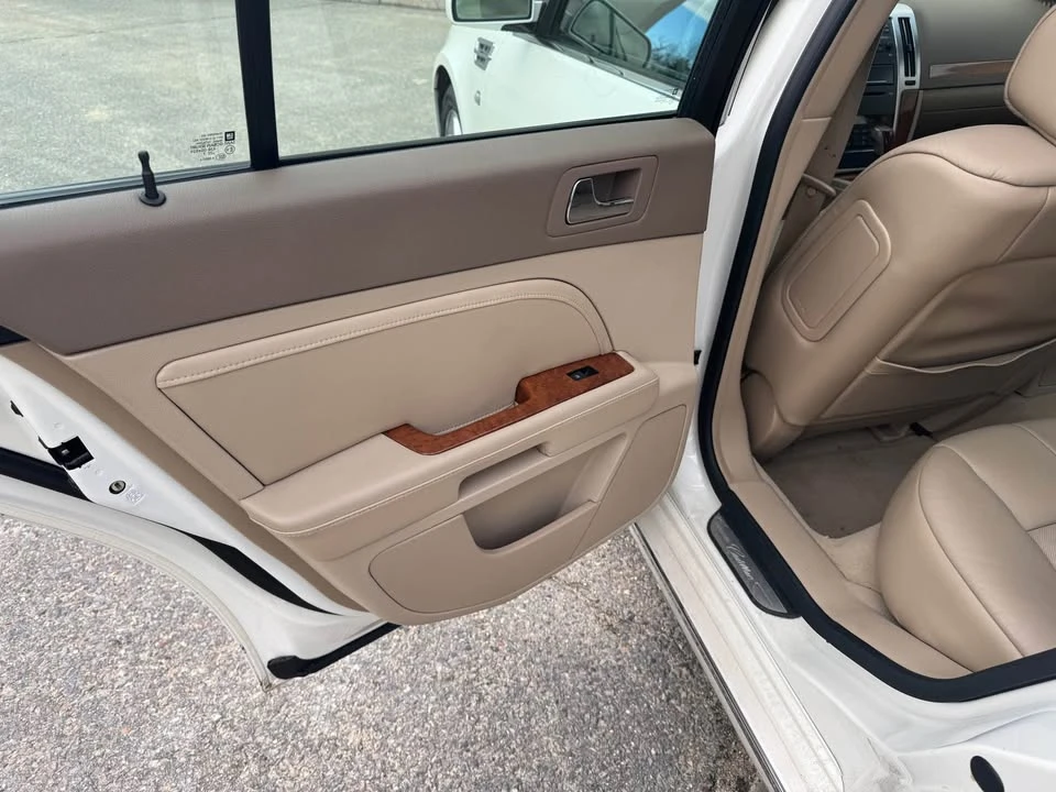 2008 Cadillac STS - Image 10 of 17