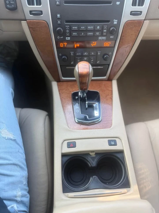2008 Cadillac STS - Image 12 of 15