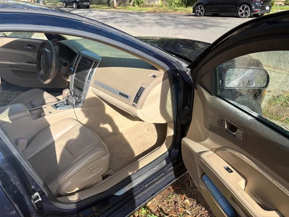 2008 Cadillac STS - Image 8 of 19