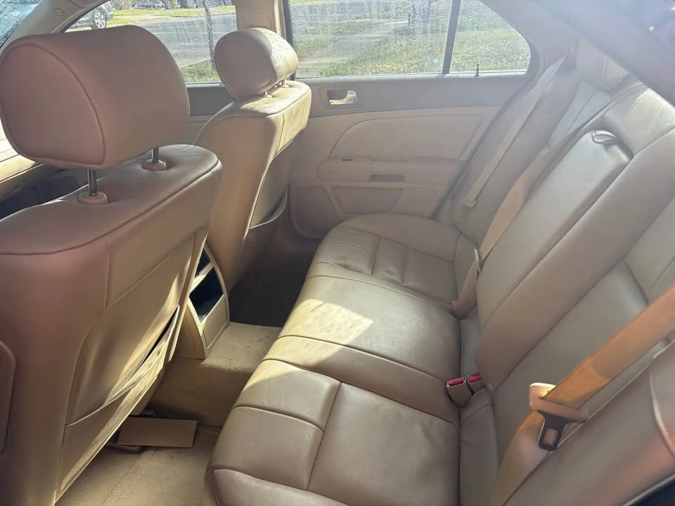 2008 Cadillac STS - Image 11 of 19