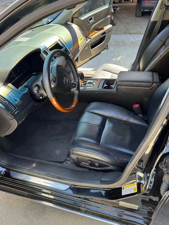 2008 Cadillac STS - Image 5 of 12