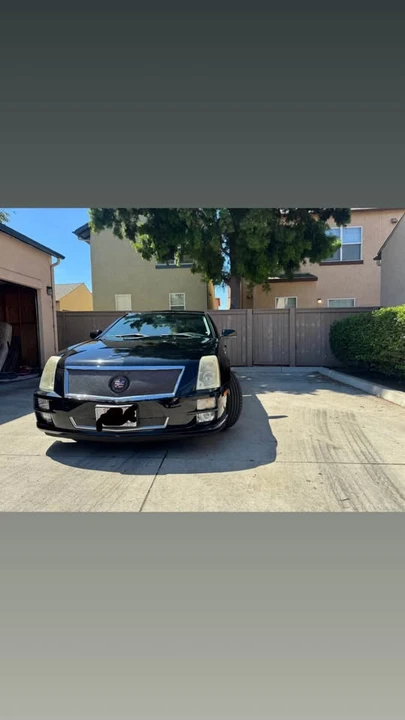 2008 Cadillac STS - Image 2 of 12