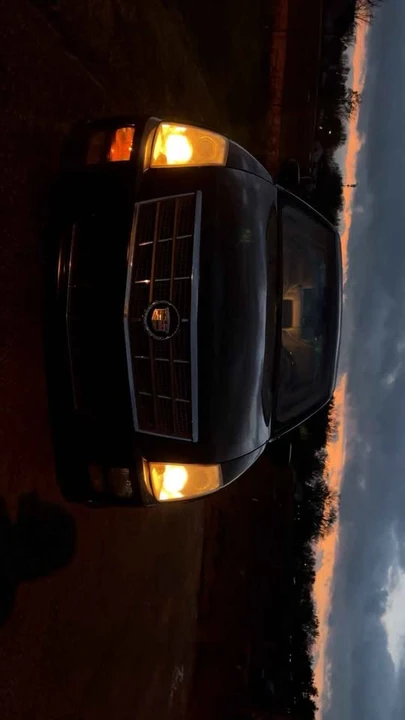 2008 Cadillac STS - Image 2 of 8