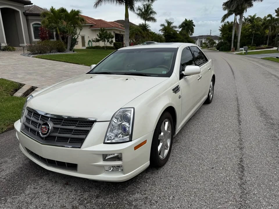 2008 Cadillac STS - Image 2 of 3