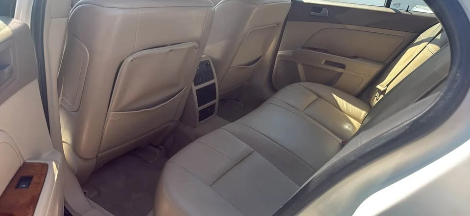 2008 Cadillac STS - Image 6 of 8