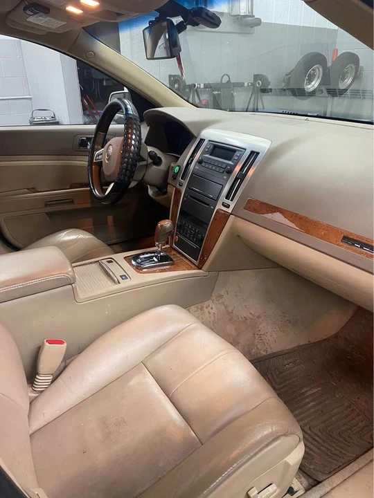 2008 Cadillac STS - Image 11 of 12