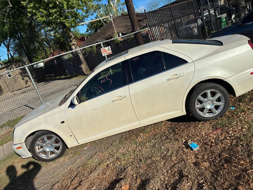 2008 Cadillac STS - Image 3 of 10