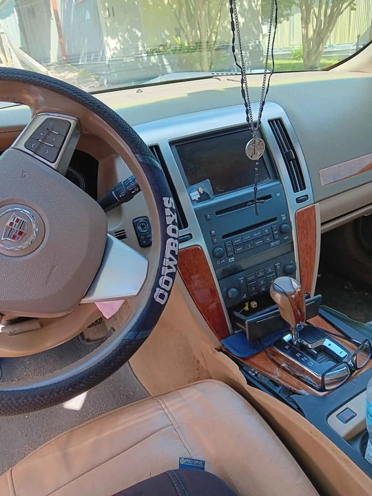 2008 Cadillac STS - Image 9 of 11