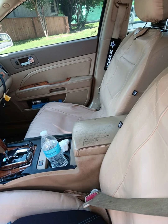 2008 Cadillac STS - Image 10 of 11