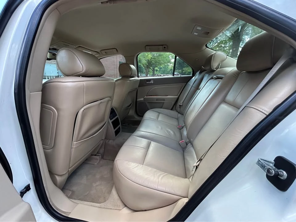 2008 Cadillac STS - Image 17 of 20