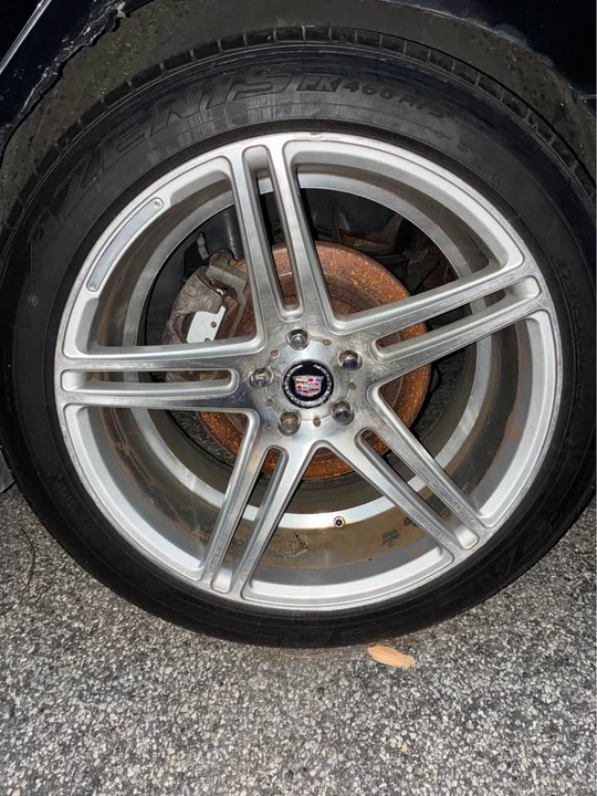 2008 Cadillac STS - Image 2 of 10