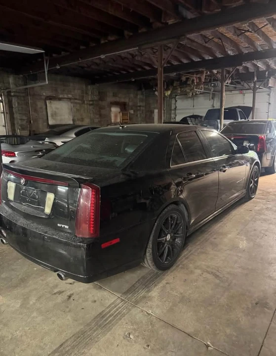 2008 Cadillac STS-V - Image 2 of 2