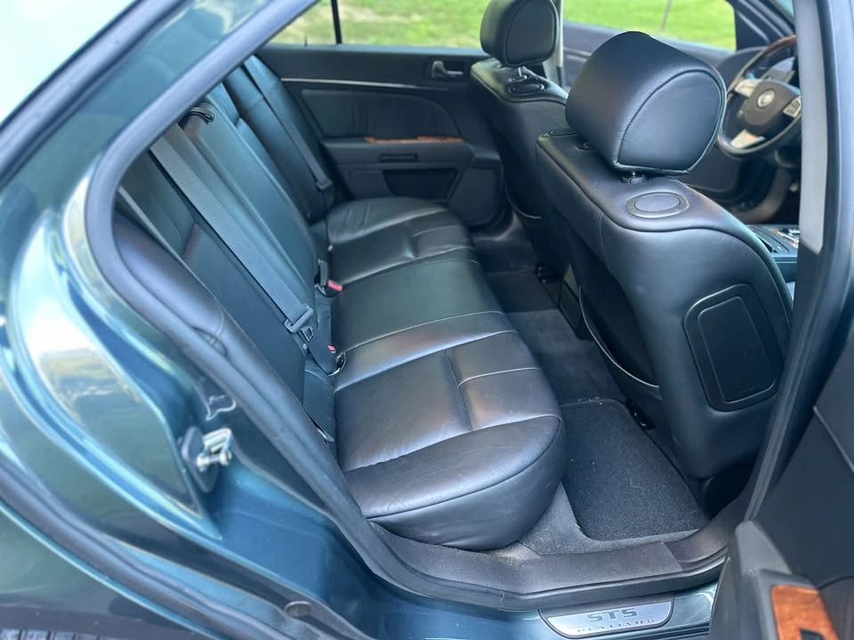 2008 Cadillac STS-V - Image 9 of 12