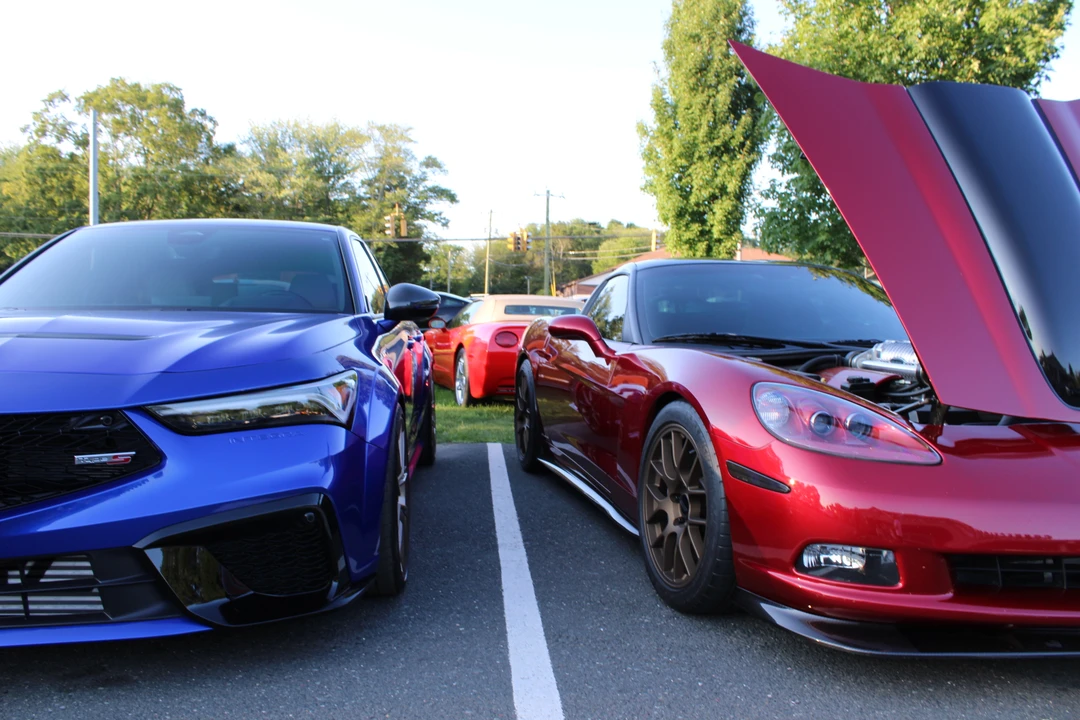 2008 Chevrolet Corvette C6 - Image 2 of 10