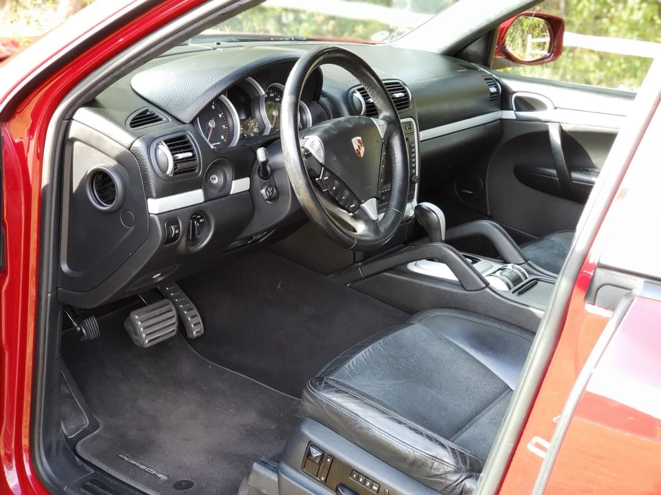 2008 Porsche 955/957 Cayenne GTS - Image 29 of 31