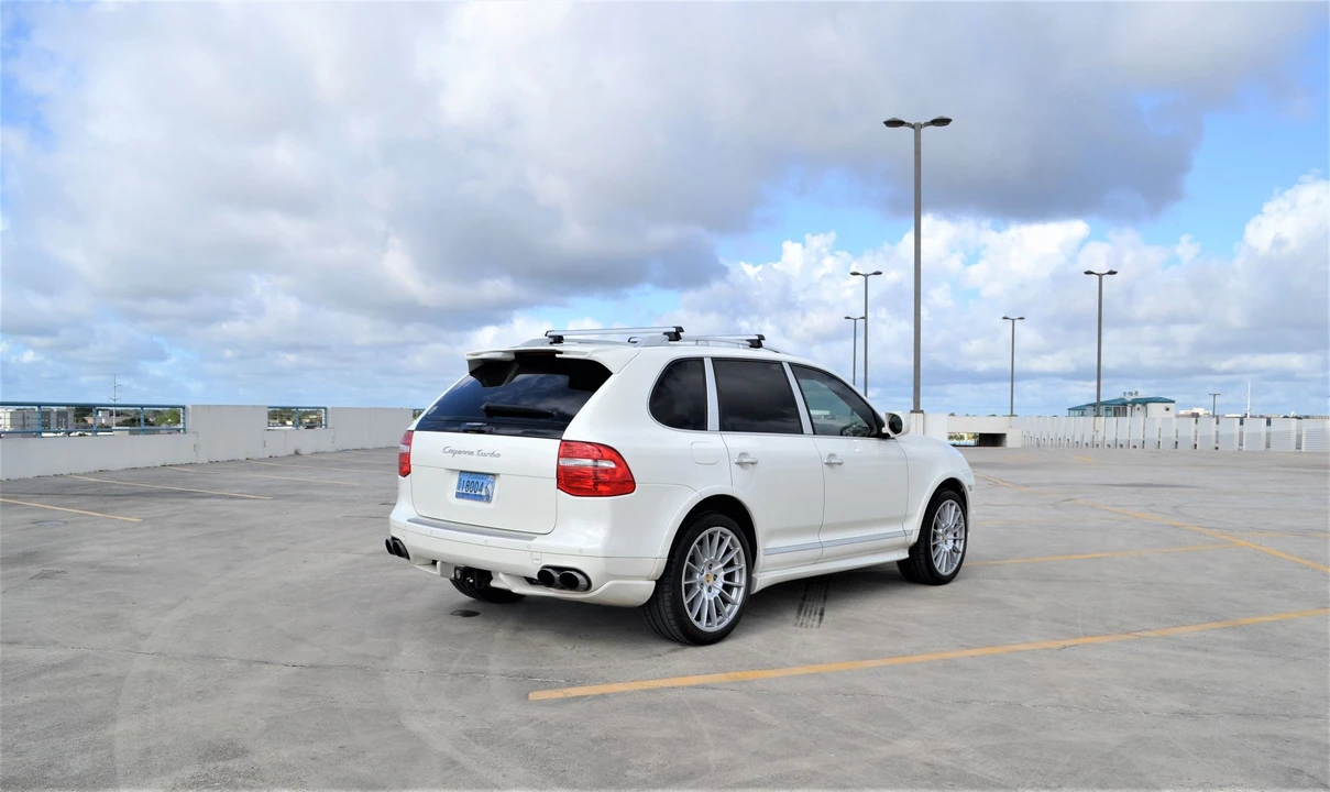 2008 Porsche 955/957 Cayenne Turbo - Image 10 of 31