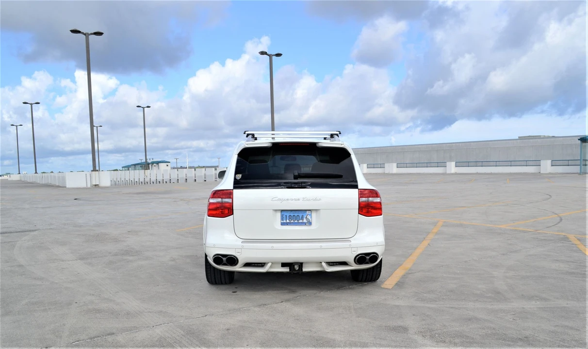 2008 Porsche 955/957 Cayenne Turbo - Image 11 of 31