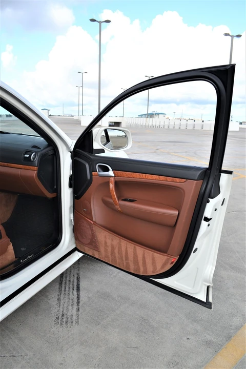 2008 Porsche 955/957 Cayenne Turbo - Image 24 of 31