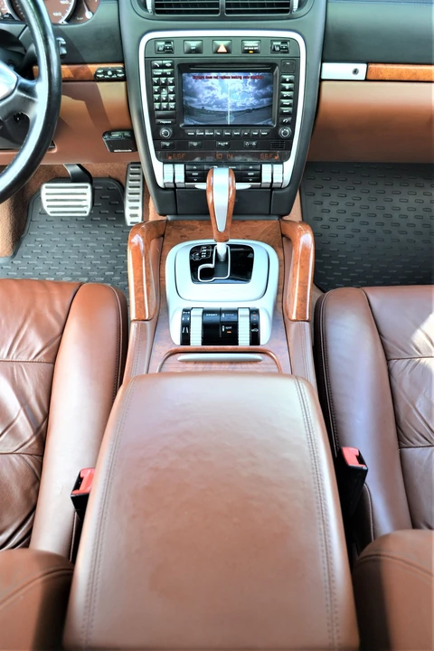 2008 Porsche 955/957 Cayenne Turbo - Image 27 of 31