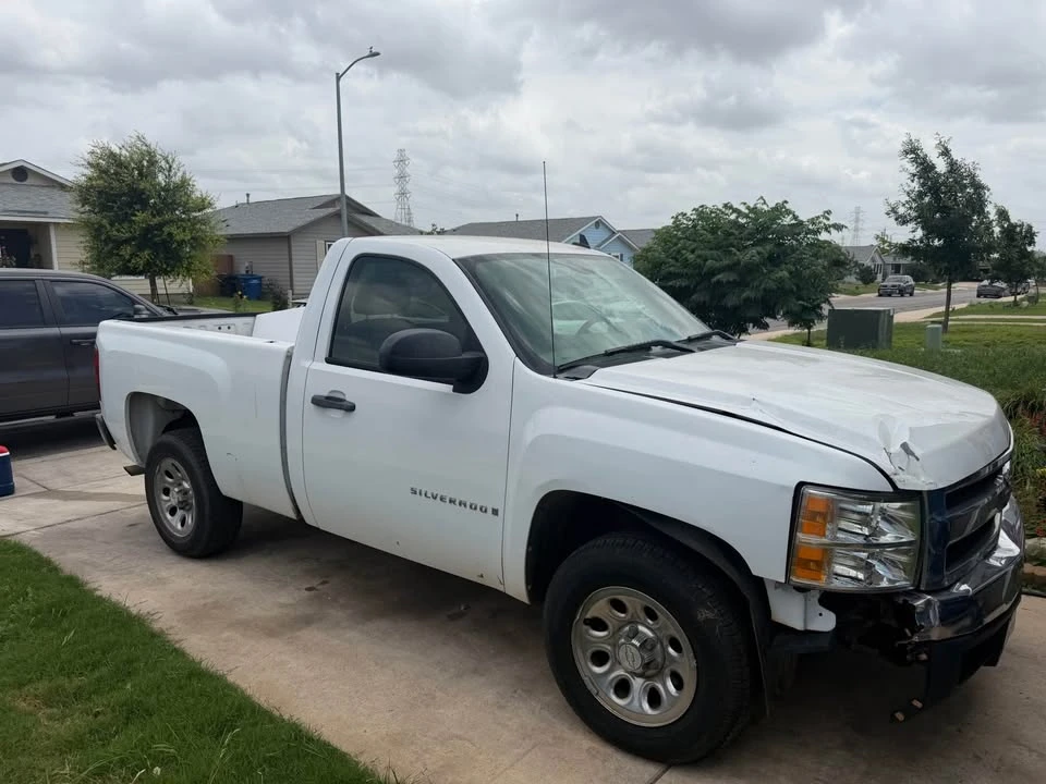 2008 Chevrolet Silverado 2nd Gen - Image 2 of 4