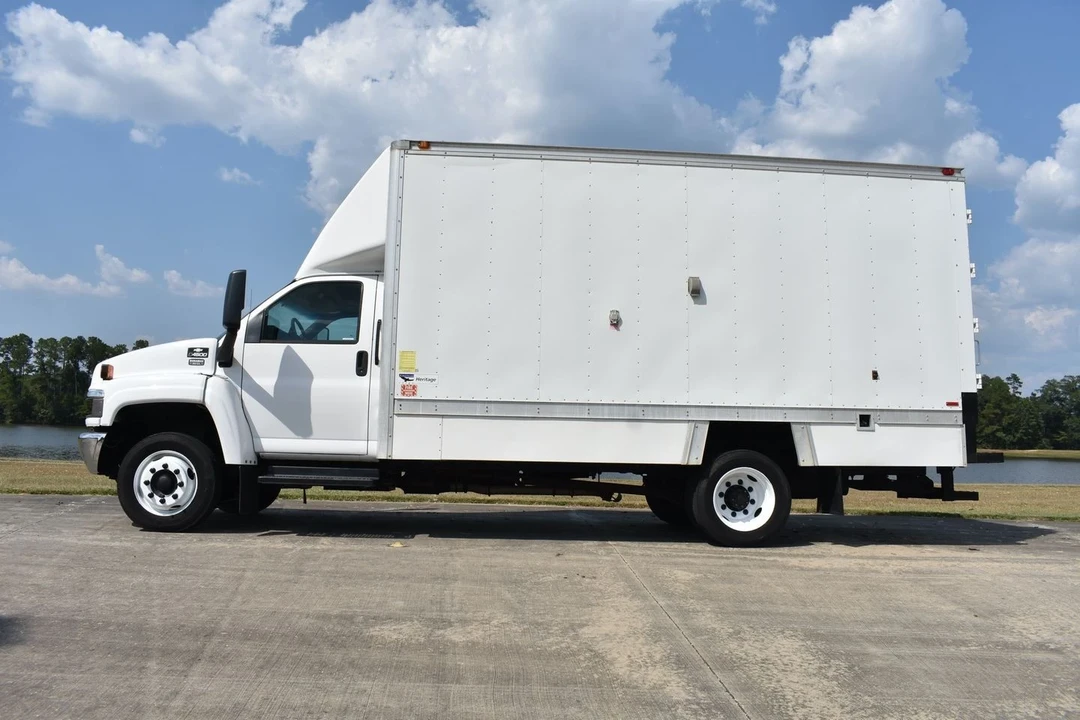 2008 Chevrolet Kodiak - Image 3 of 12