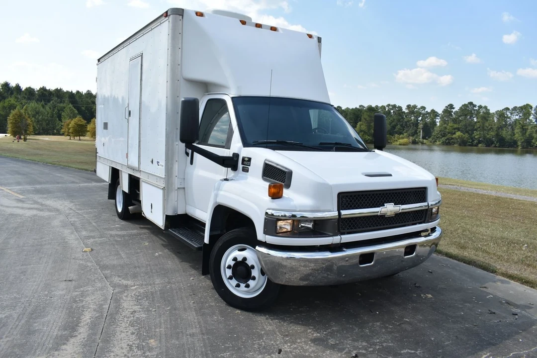 2008 Chevrolet Kodiak - Image 11 of 12