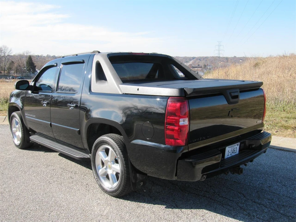 2008 Chevrolet Avalanche - Image 4 of 28