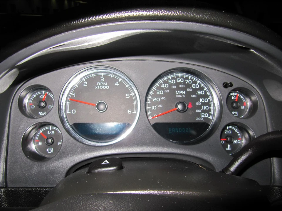 2008 Chevrolet Avalanche - Image 18 of 28
