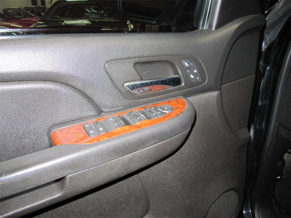 2008 Chevrolet Avalanche - Image 23 of 28
