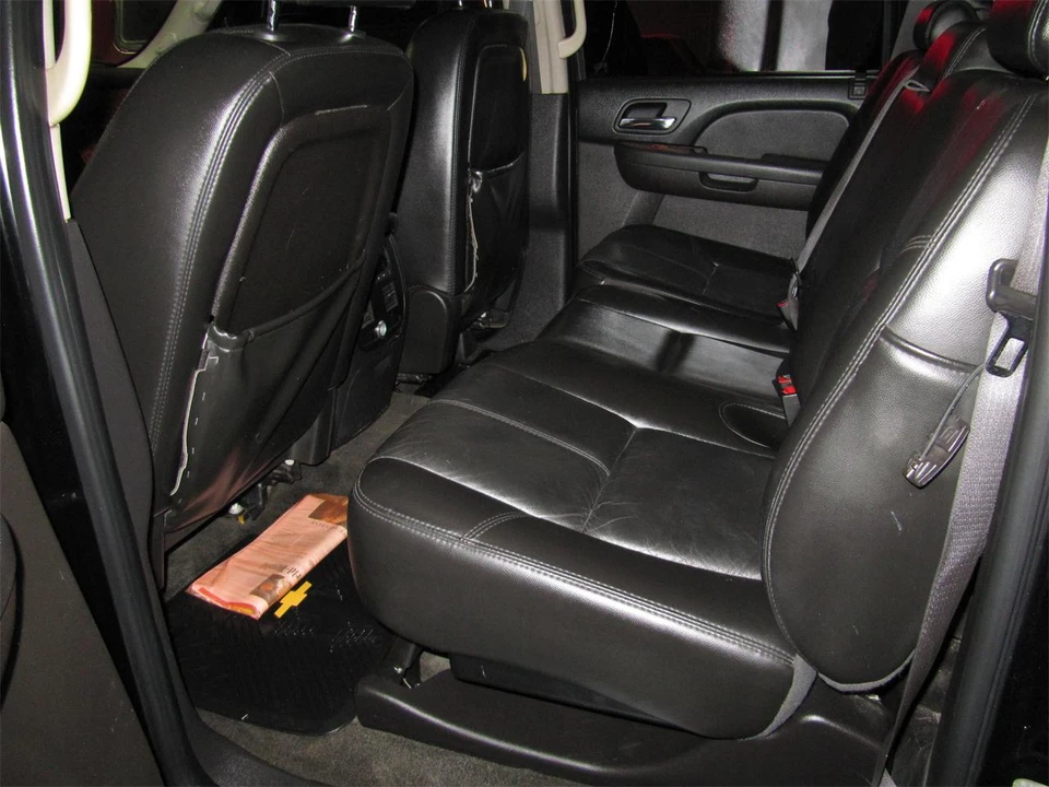 2008 Chevrolet Avalanche - Image 24 of 28