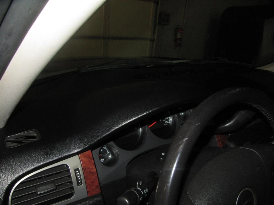 2008 Chevrolet Avalanche - Image 27 of 28