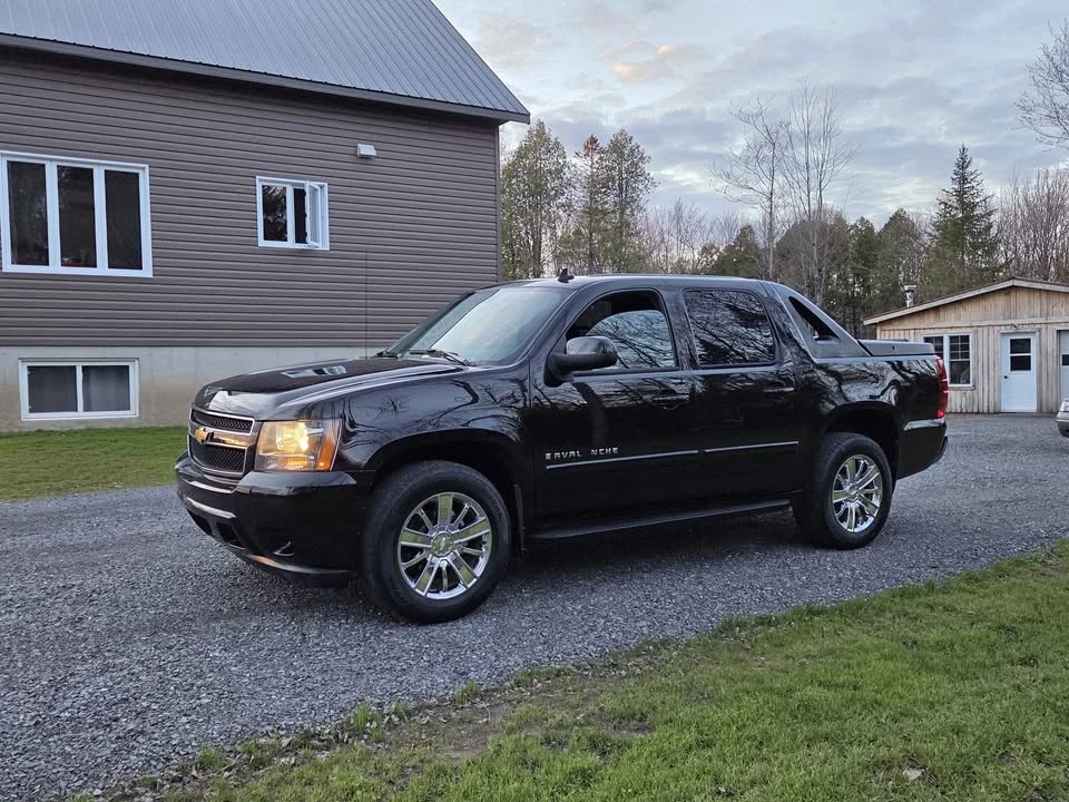 2008 Chevrolet Avalanche - Image 5 of 9