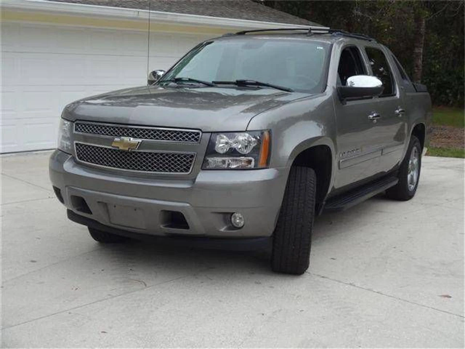 2008 Chevrolet Avalanche - Image 5 of 31