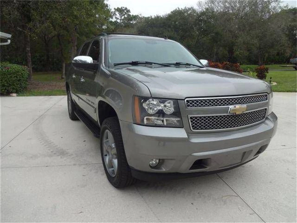 2008 Chevrolet Avalanche - Image 13 of 31