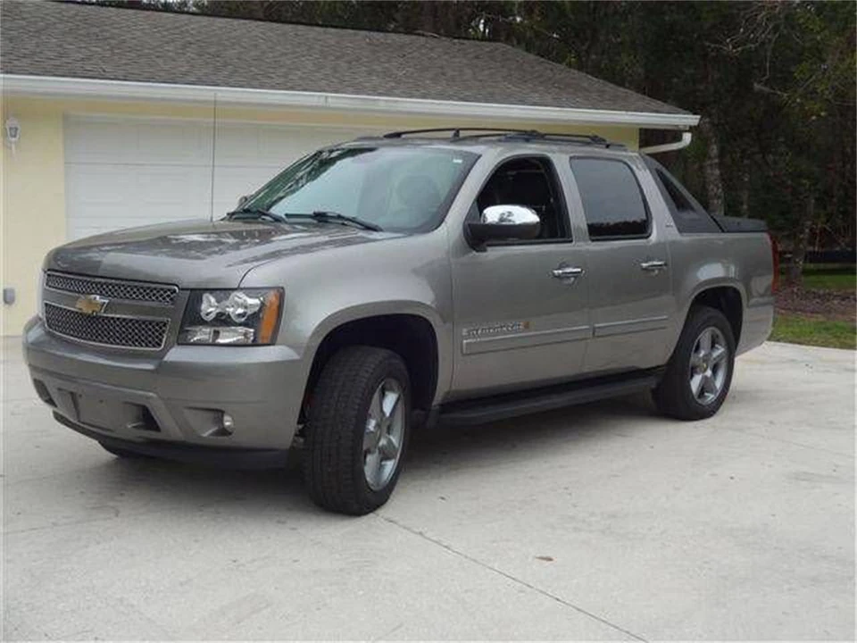 2008 Chevrolet Avalanche - Image 9 of 31