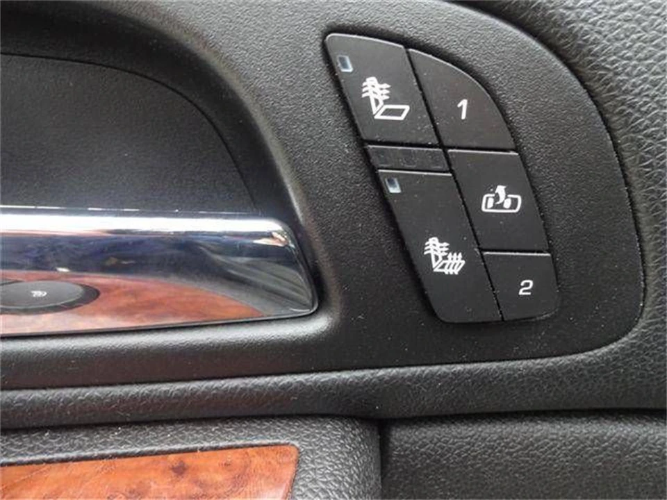 2008 Chevrolet Avalanche - Image 21 of 31