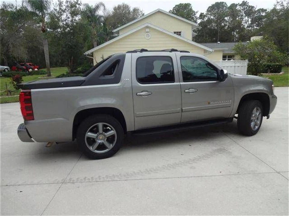2008 Chevrolet Avalanche - Image 12 of 31