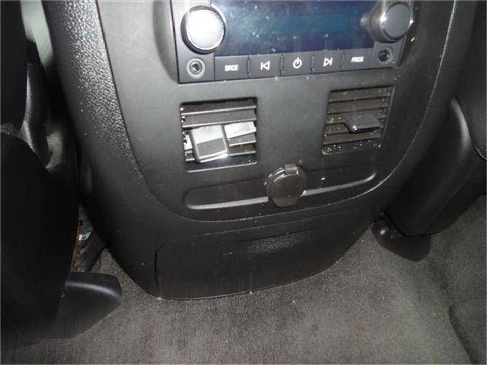 2008 Chevrolet Avalanche - Image 28 of 31