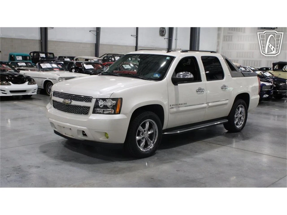 2008 Chevrolet Avalanche - Image 8 of 31