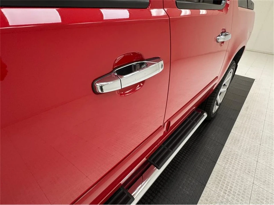 2008 Chevrolet Avalanche - Image 16 of 31