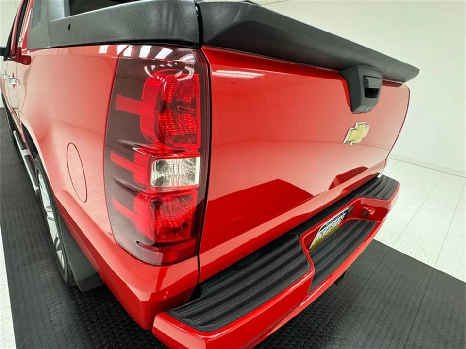 2008 Chevrolet Avalanche - Image 22 of 31