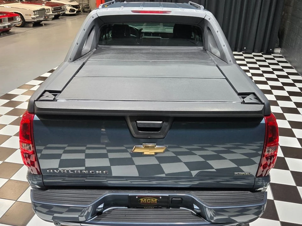2008 Chevrolet Avalanche - Image 7 of 12