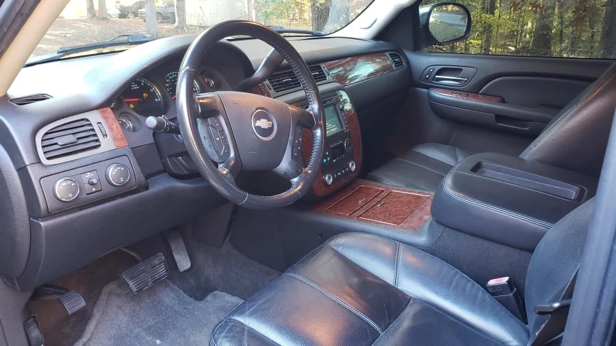 2008 Chevrolet Avalanche - Image 4 of 5