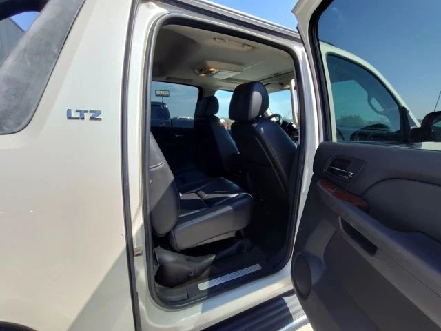 2008 Chevrolet Avalanche - Image 14 of 14