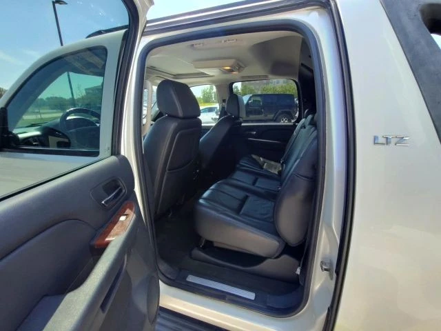 2008 Chevrolet Avalanche - Image 12 of 14