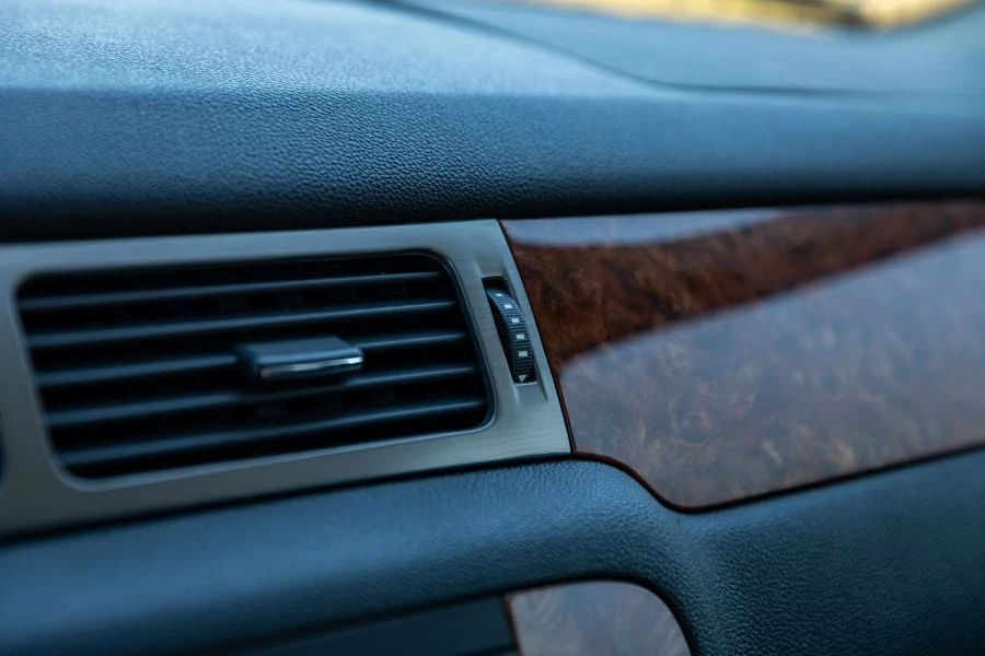 2008 Chevrolet Avalanche - Image 17 of 27