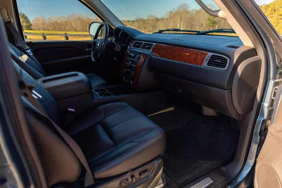 2008 Chevrolet Avalanche - Image 15 of 27